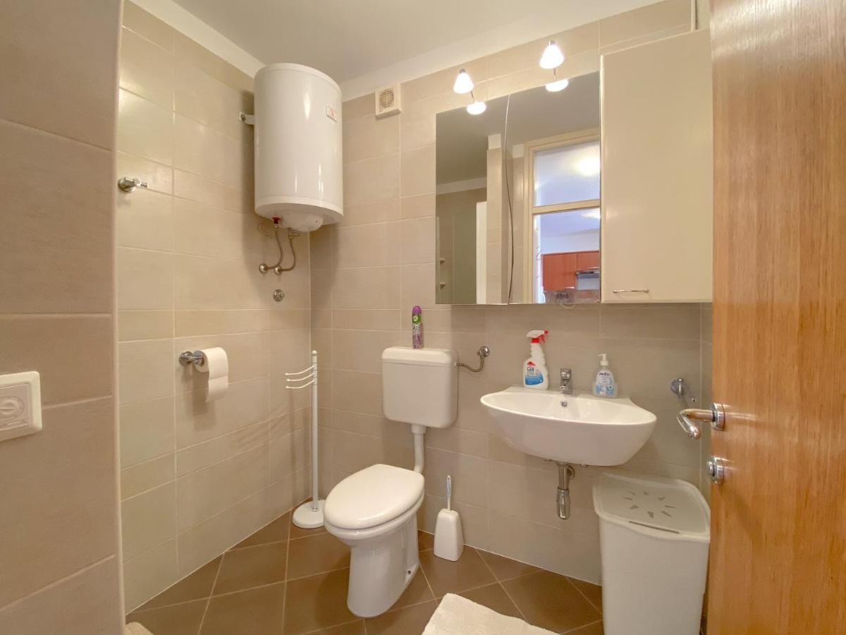 Vesna S Apartment Novigrad  Exterior photo