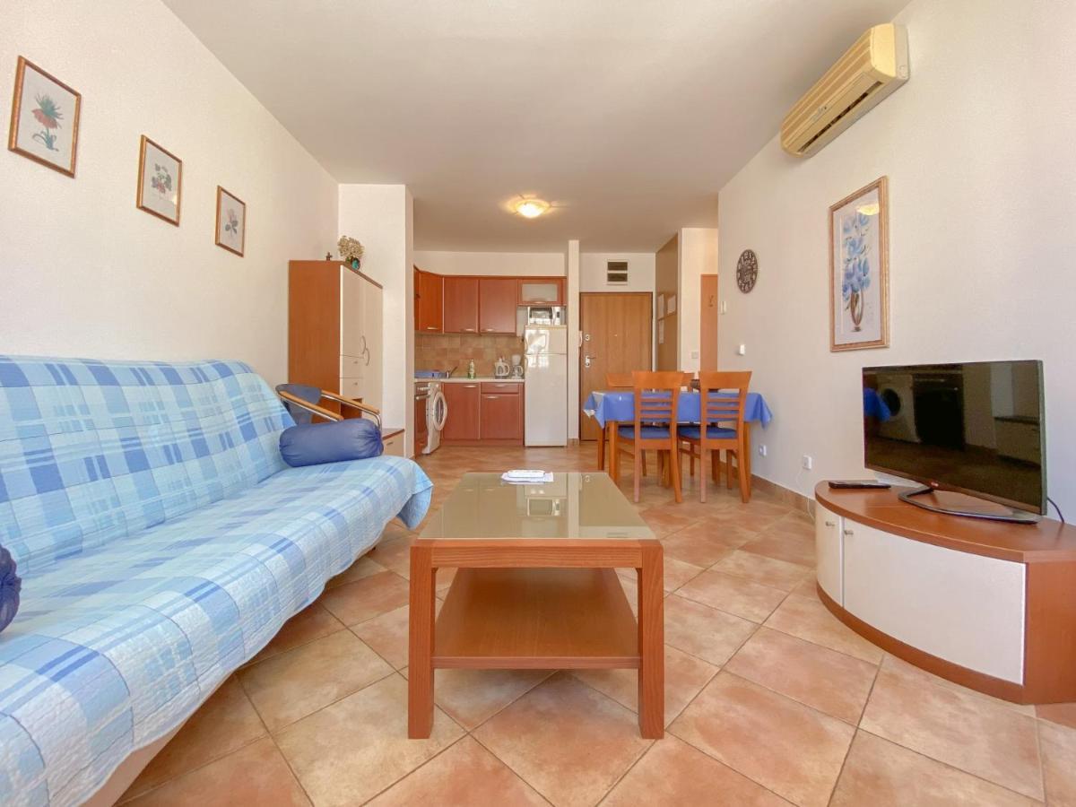 Vesna S Apartment Novigrad  Exterior photo